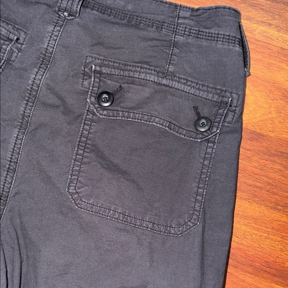 Women's American Eagle Cargo Pants - Picture 14 of 15
